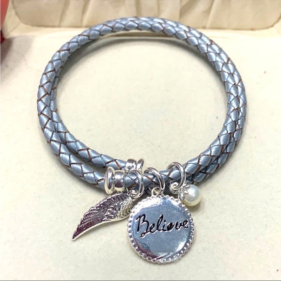 Vantel Pearls Guardian Angel Leather Wrap Bracelet - Picture 3 of 4